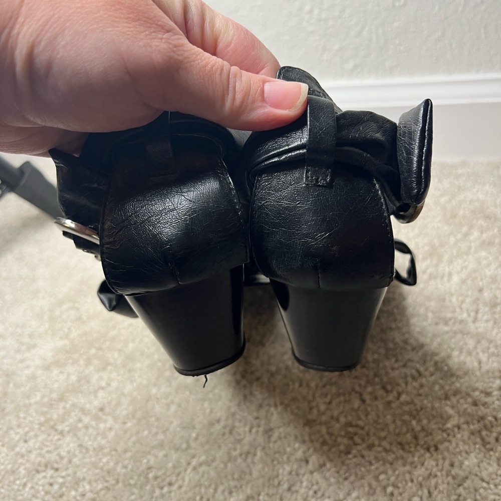 Madden Girl Sandals - Picture 4 of 6